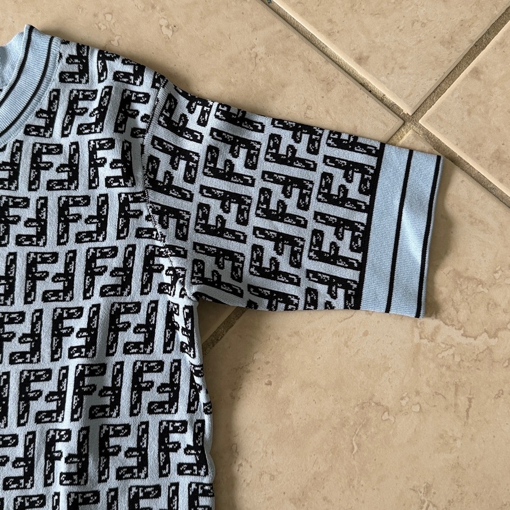 Fendi Sweater T-Shirt in Blue and Black - Picture 4 of 6